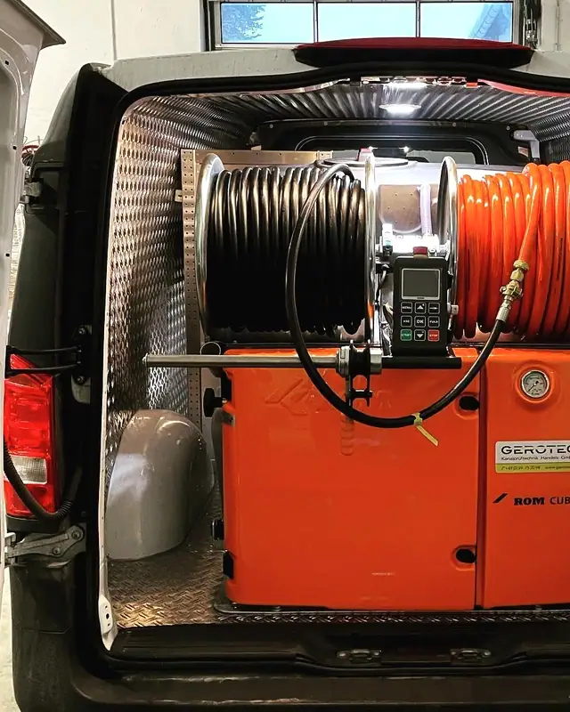 Hochdruck- und Saugmodul in einem Einsatzfahrzeug des Partnerbetriebs P&N Kanaltechnik